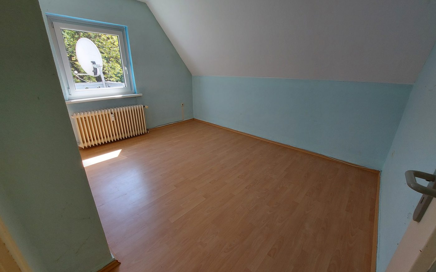 Haushaltsauflösung, besenrein geräumter Raum nachher (Beispiel 4)